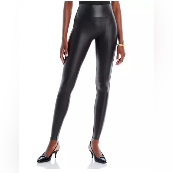SPANX Pants - SPANX®
Faux-Leather Leggings
